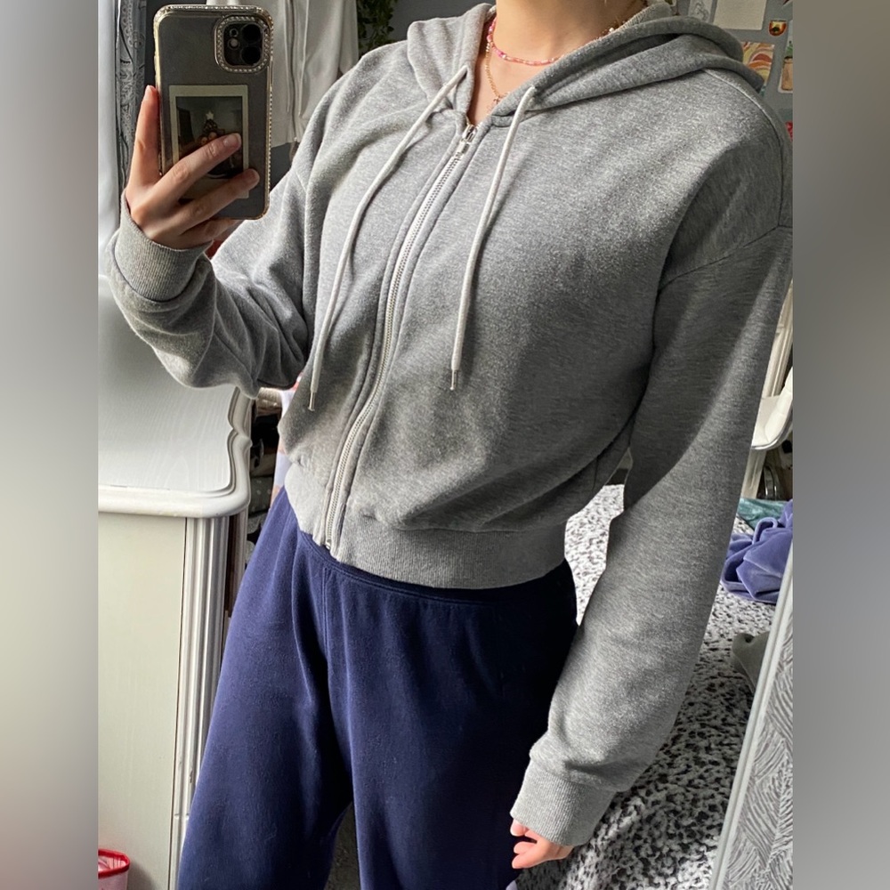 Forever 21 Light Gray Knit Sweater